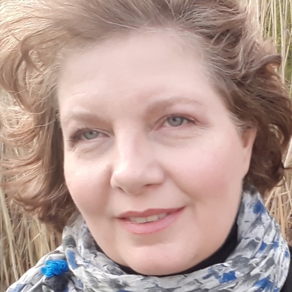 Meet your Posher, Sunny - Picture 2 of 4